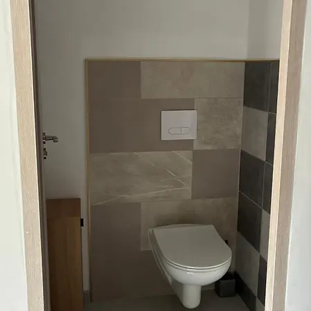 Maisonnette * Menglon